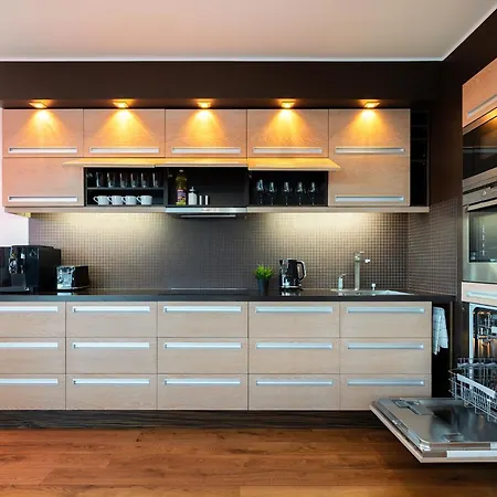 Spacious Penthouse With A Good View In Downtown Apartamento Tartu