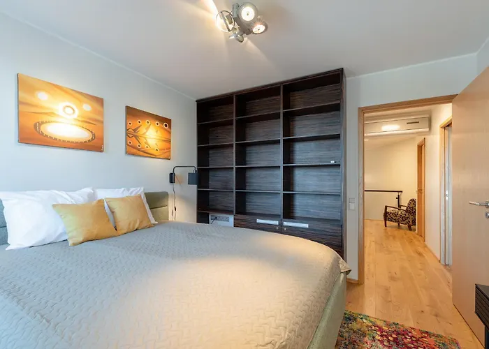 Spacious Penthouse With A Good View In Downtown Apartamento *